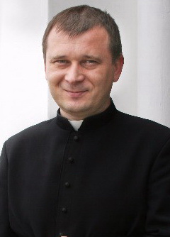 а. Сяргей Сурыновіч